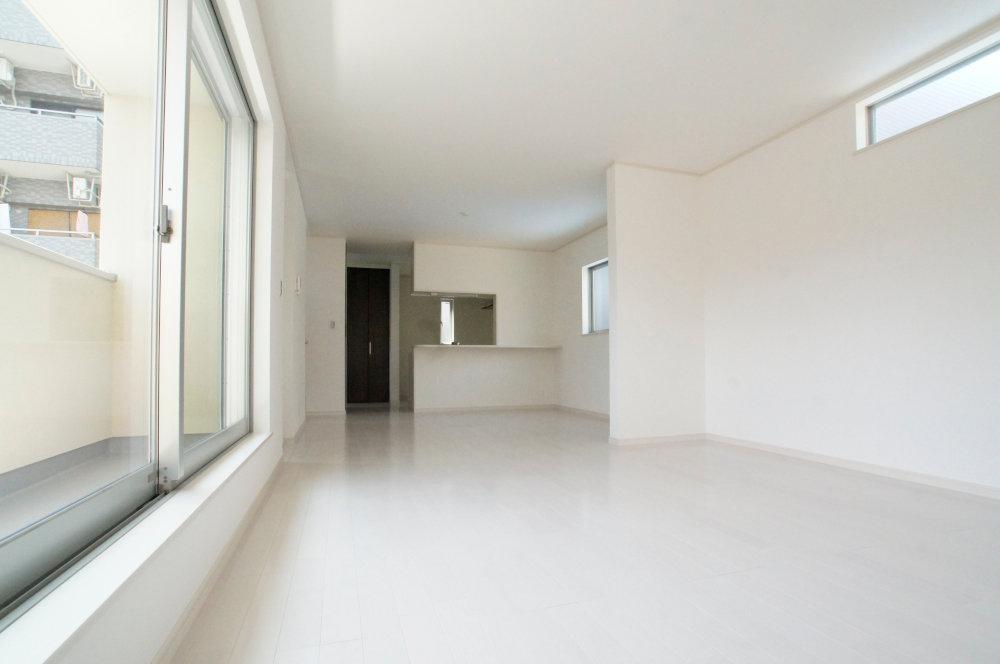 Living. It will be living. Breadth of as LDK will be more than 20 Pledge.