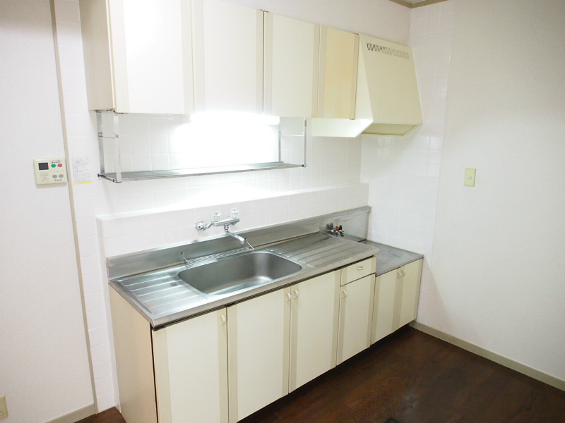 Kitchen. 2 lot gas stoves correspondence of kitchen