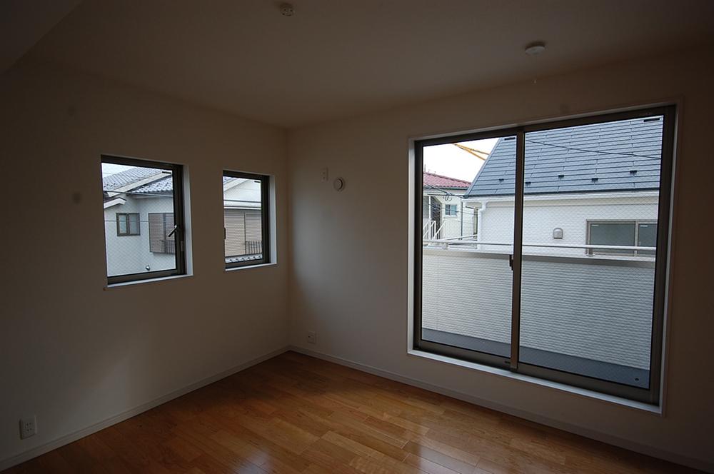 Non-living room. Indoor (June 2013) Shooting