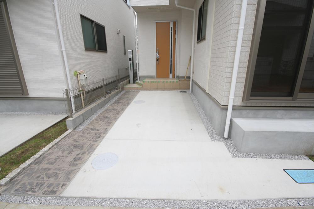 Parking lot. Local (July 2013) Shooting