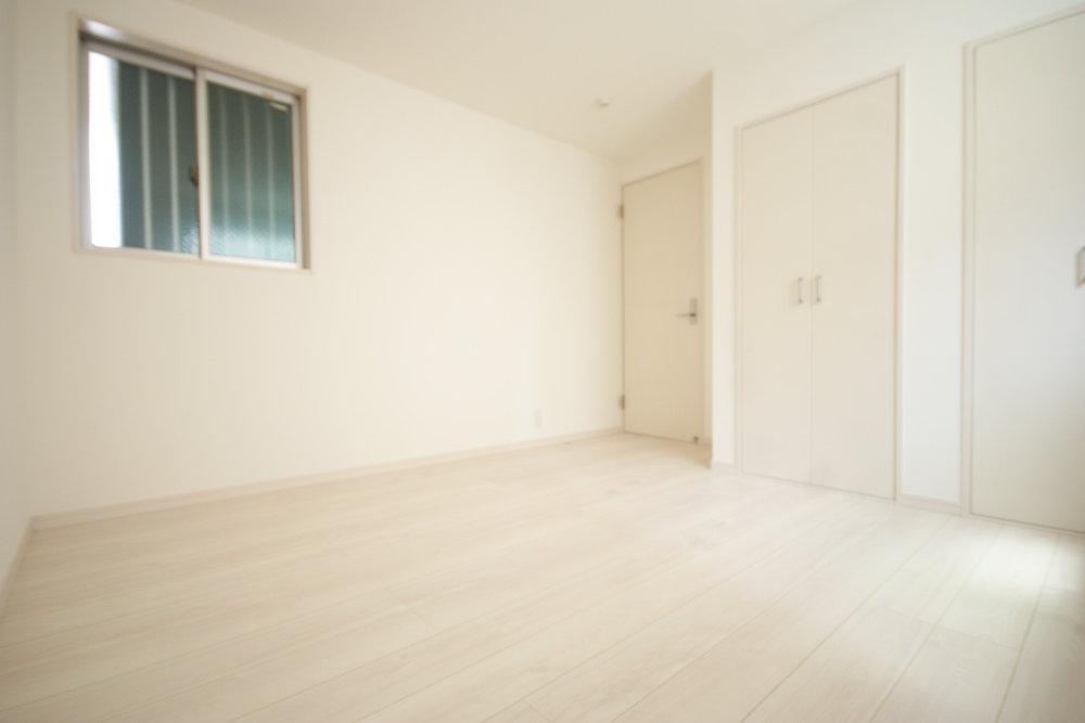 Same specifications photos (Other introspection). Also in each room day and then insert the (construction cases)