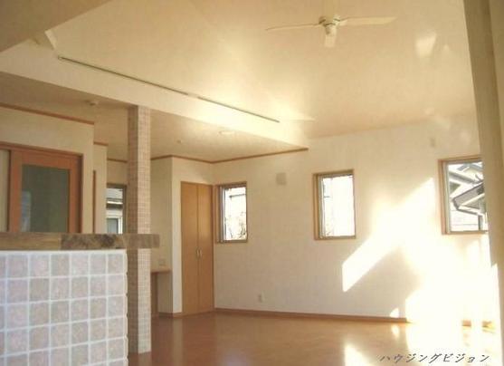 Same specifications photos (living). (Living) construction cases