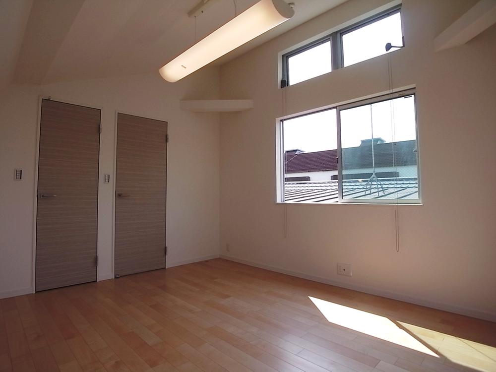 Same specifications photos (Other introspection). Western-style construction cases