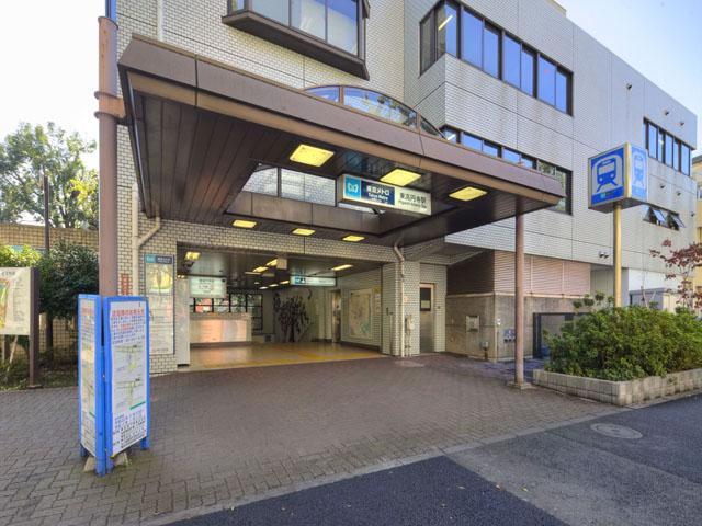 station. 1200m to the east, Koenji Station