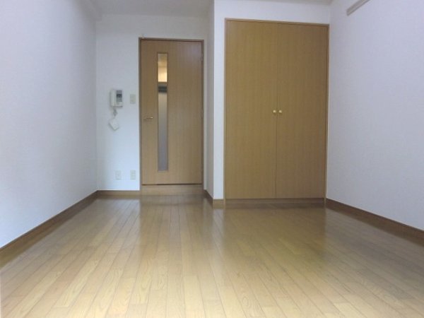 Suginami-ku, Tokyo Izumi 1