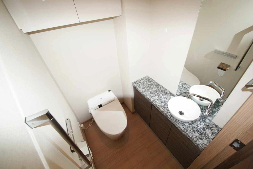 Toilet. Bidet, It becomes simple washbasin toilet.