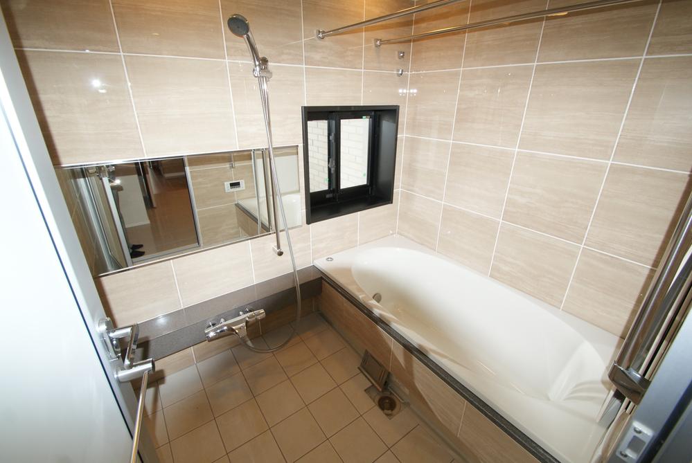 Bathroom. It is with bathroom ventilation dryer. Heal daily fatigue.