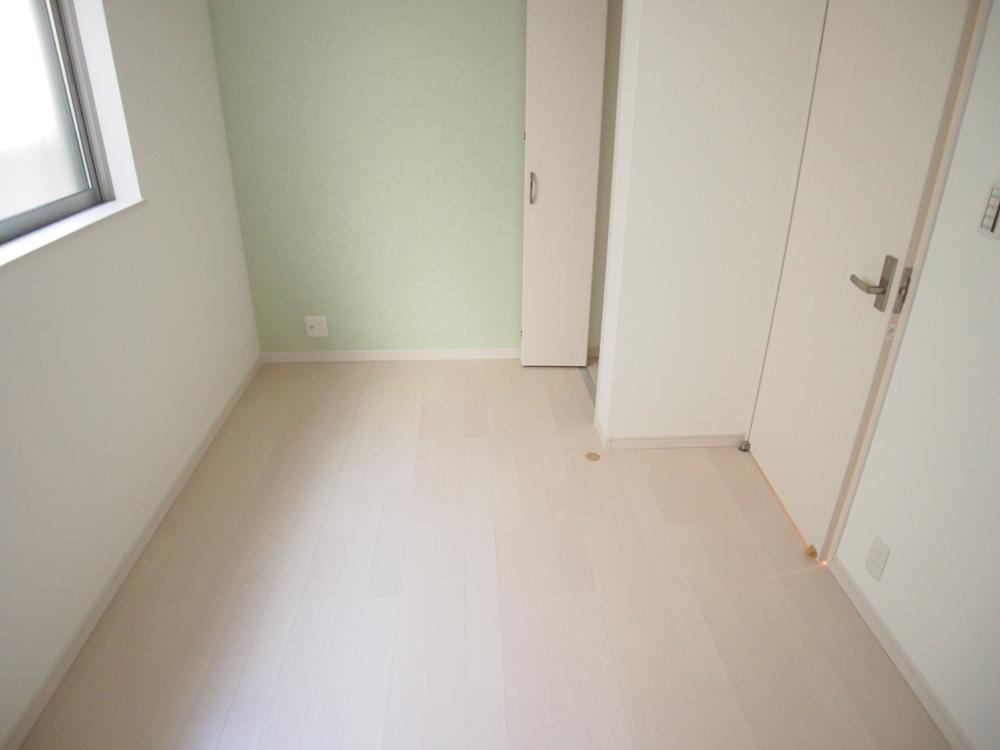 Non-living room. Indoor (11 May 2013) Shooting