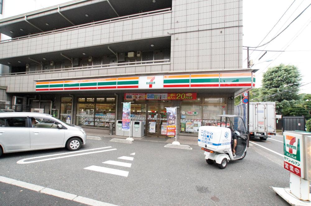 Convenience store. 438m to Seven-Eleven Suginami Kamiogi 3-chome