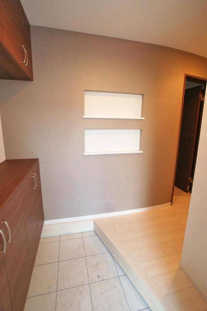 Same specifications photos (Other introspection). Because the front door is the very face of the house, I am happy that's this about specification of the (construction cases)