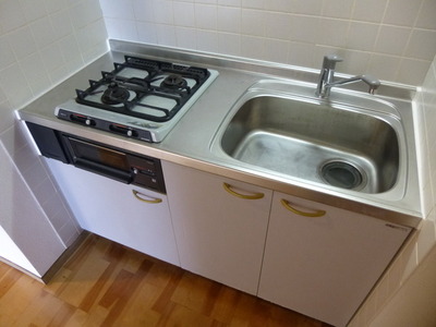 Kitchen. Two-burner gas stove with kitchen