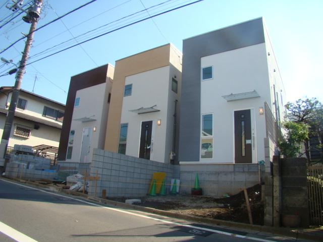 Local appearance photo. Local (11 May 2013) Shooting