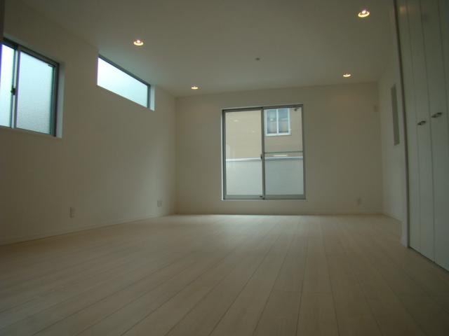 Living. Indoor (11 May 2013) Shooting