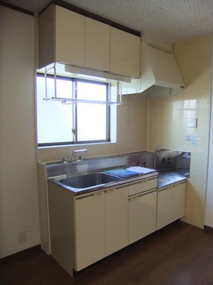 Kitchen. ※ Image will be the other issue chamber.