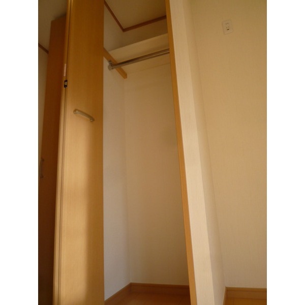 Receipt. Closet equipped!