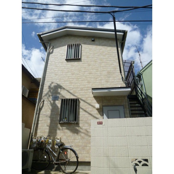 Building appearance. A quiet residential area!