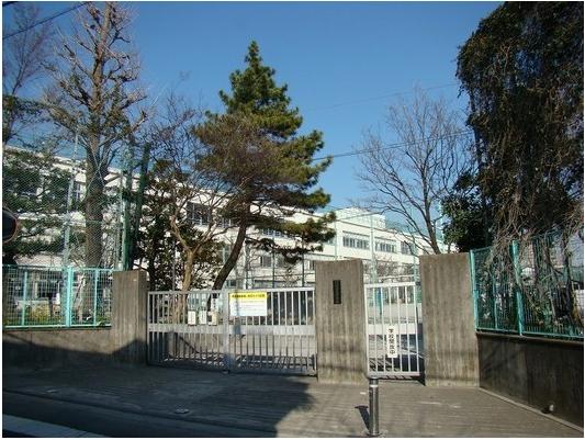Primary school. Fujimi 700m 9 minute walk to the hills elementary school