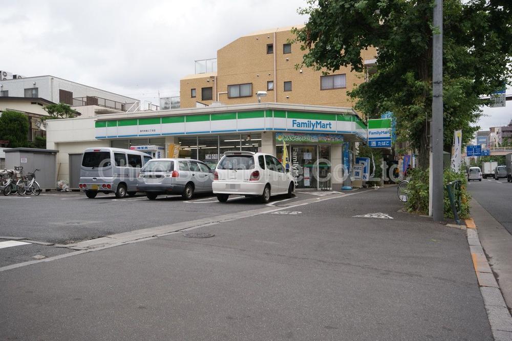 Convenience store. 210m to FamilyMart Koenjiminami Third Street shop