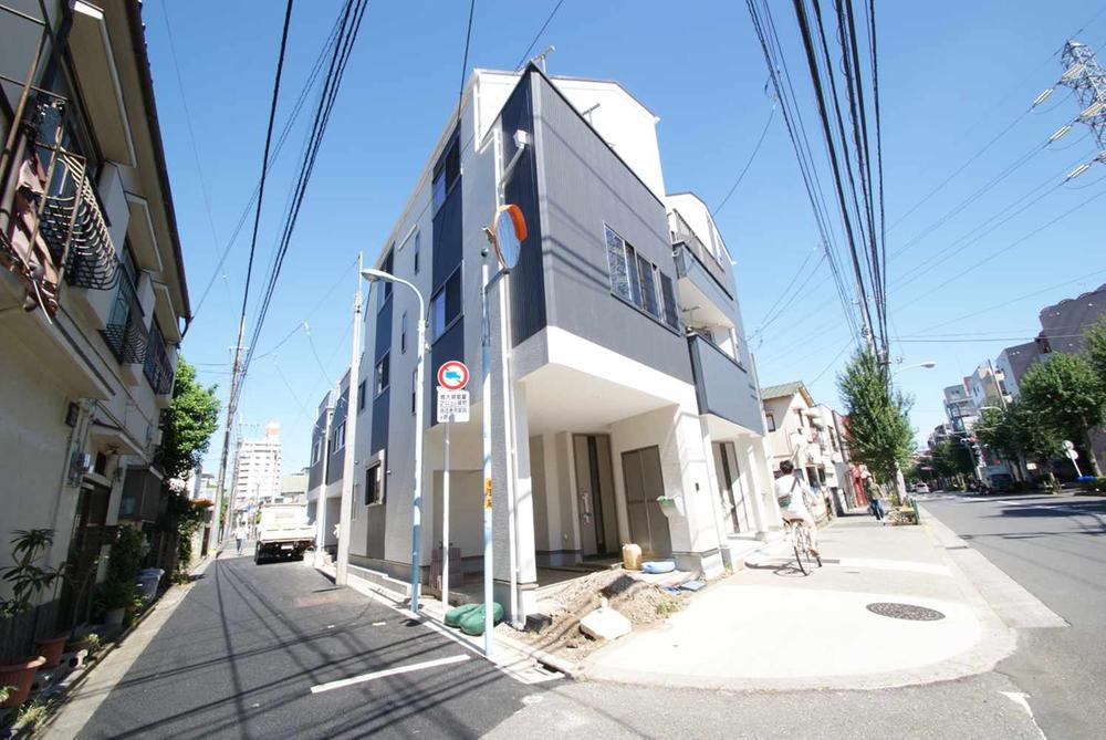 Local appearance photo. It will local photo as seen from the southwest side.