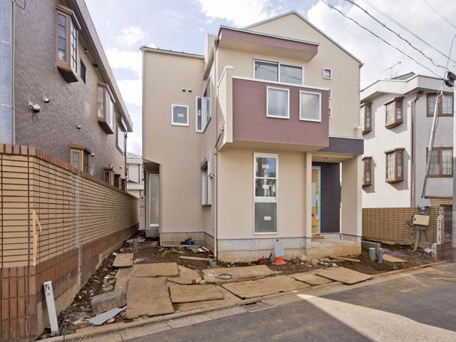 Local appearance photo. A Building