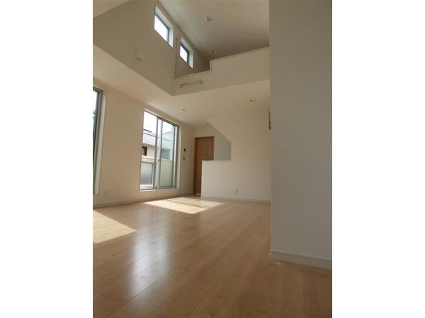 Living. B Building Living