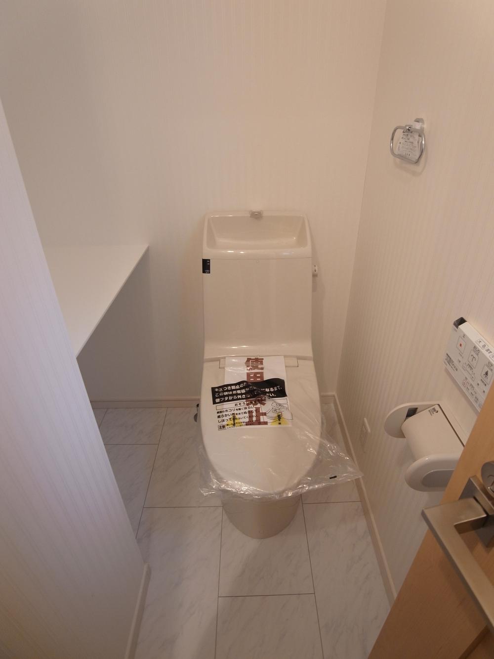 Same specifications photos (Other introspection). Toilet construction cases