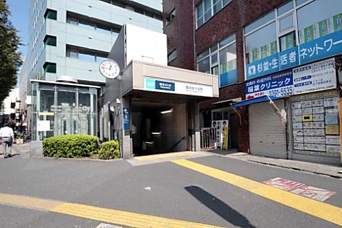 station. 1040m to the south Asagaya Station