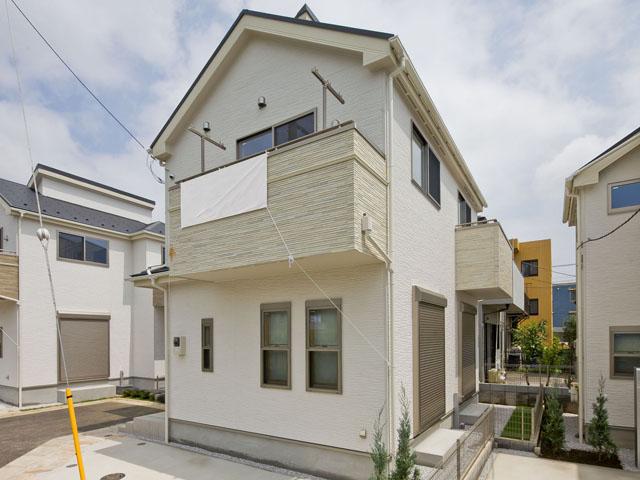 Local appearance photo. Building 3