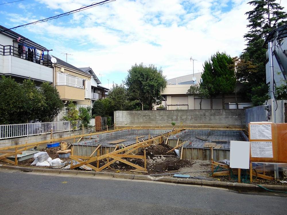 Local appearance photo. Local (10 May 2013) Shooting