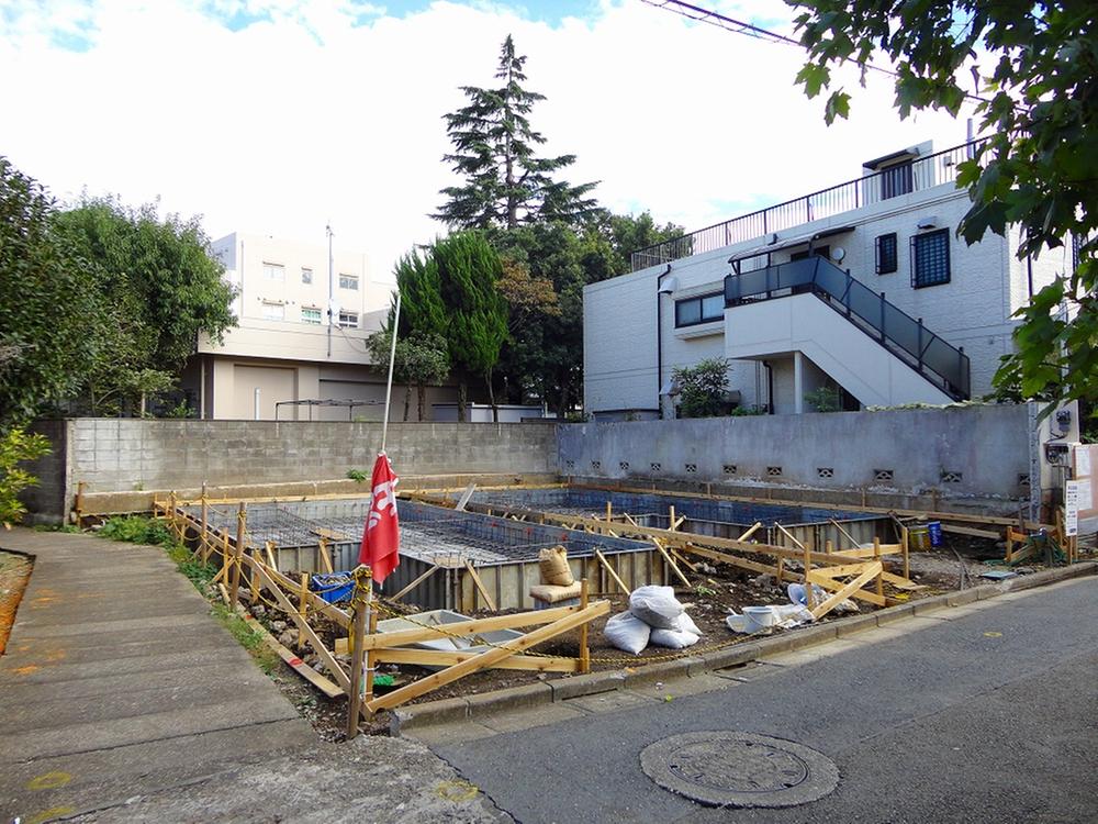 Local appearance photo. Local (10 May 2013) Shooting