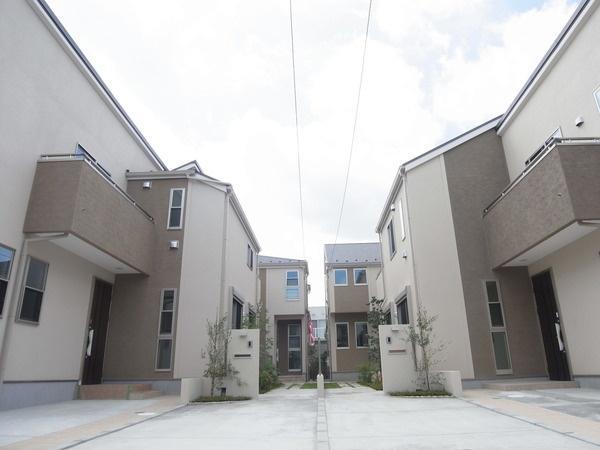 Local appearance photo. Local (10 May 2013) Shooting