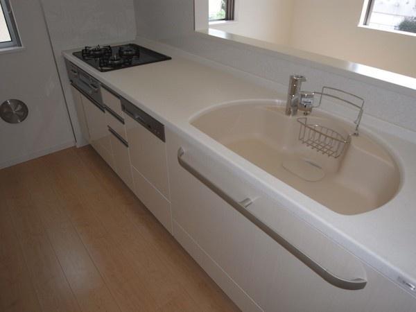 Kitchen. Indoor (10 May 2013) Shooting