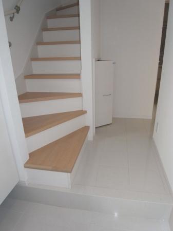 Entrance. Local (10 May 2013) Shooting