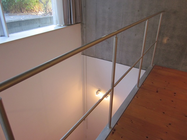 Living and room. Spacious bright and clean living ・ Atrium