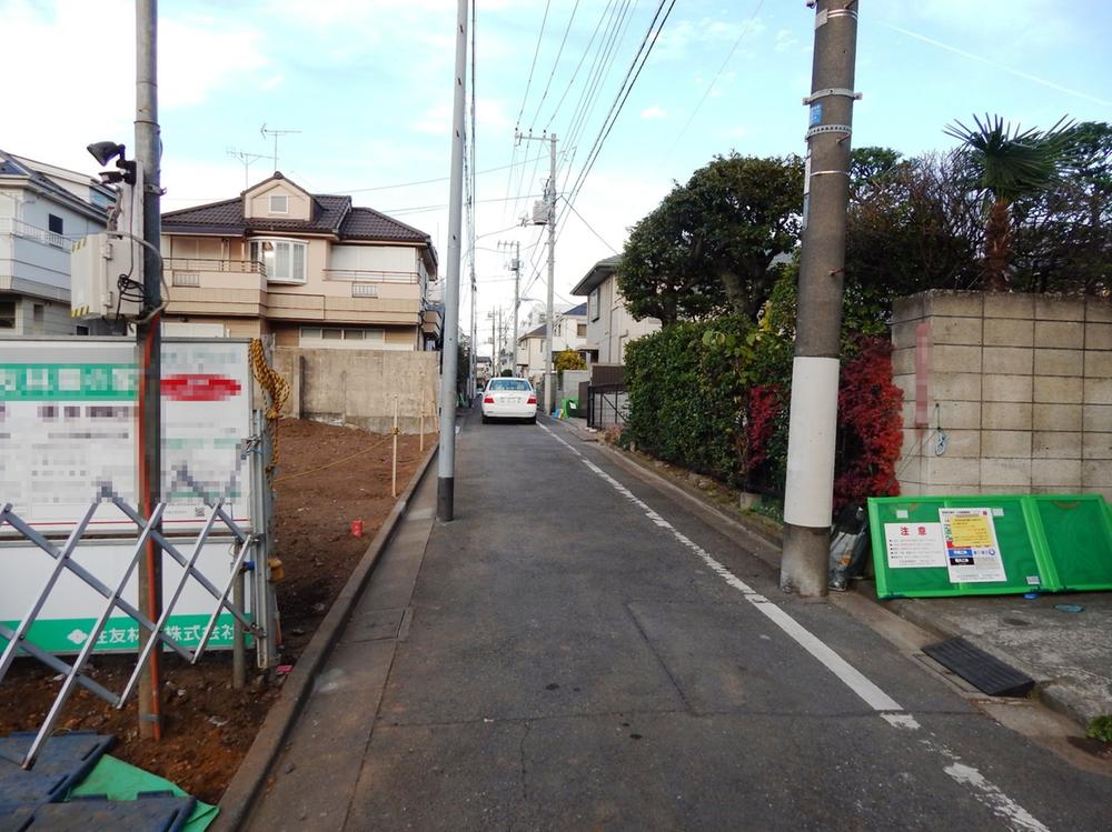 Local photos, including front road. Local (12 May 2013) Shooting