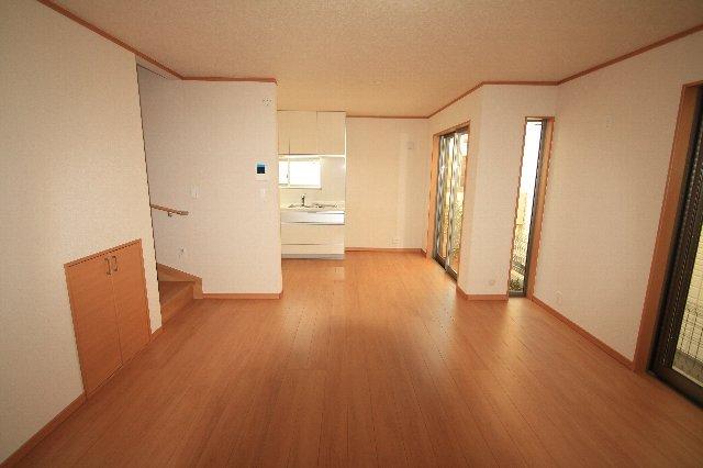 Living. Indoor (12 May 2013) Shooting