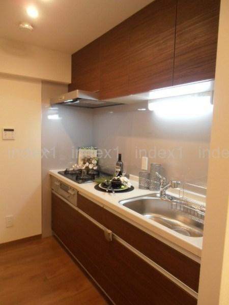 Kitchen. Established a new storage capacity is also high kitchen