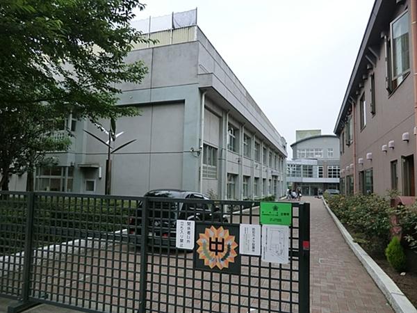 Junior high school. Takaido 485m until junior high school