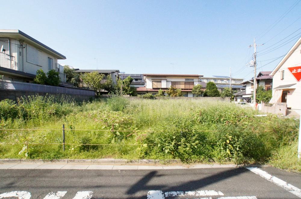 Local land photo. Suginami Takaidonishi 1-chome, Inokashira "Takaido" Station 6-minute walk, Station of origin "Fujimigaoka" is a residential land sale of the station 7-minute walk. A feeling of opening it will be in the southwest corner lot is sufficient.