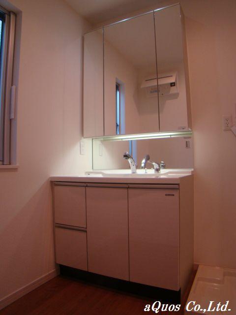 Same specifications photos (Other introspection). Same specifications