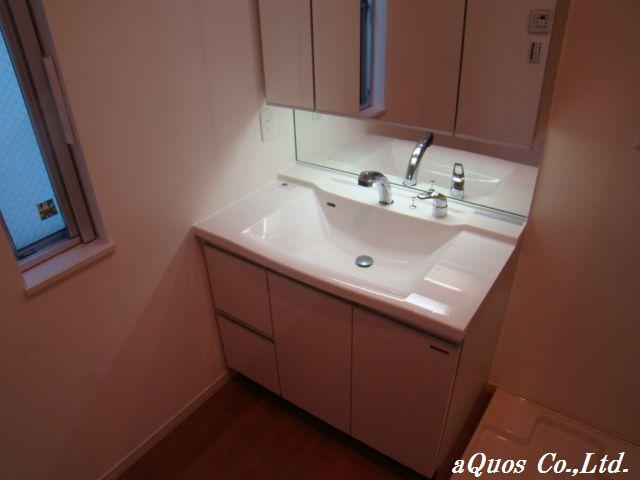 Same specifications photos (Other introspection). Same specifications