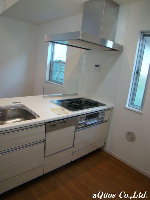 Same specifications photo (kitchen). Same specifications