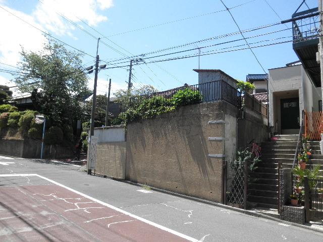 Local photos, including front road. Local (May 2013) Shooting