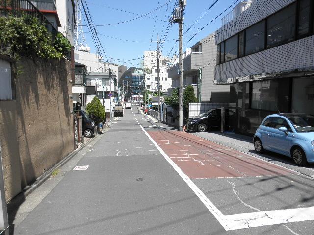 Local photos, including front road. Local (May 2013) Shooting