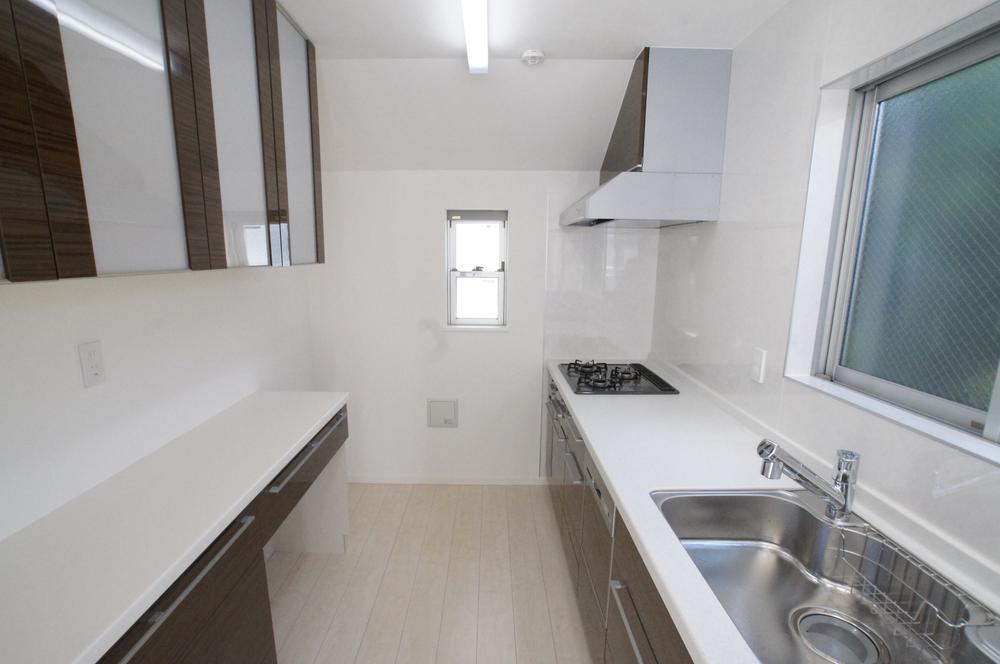 Kitchen. Cupboard kitchen (B Building)