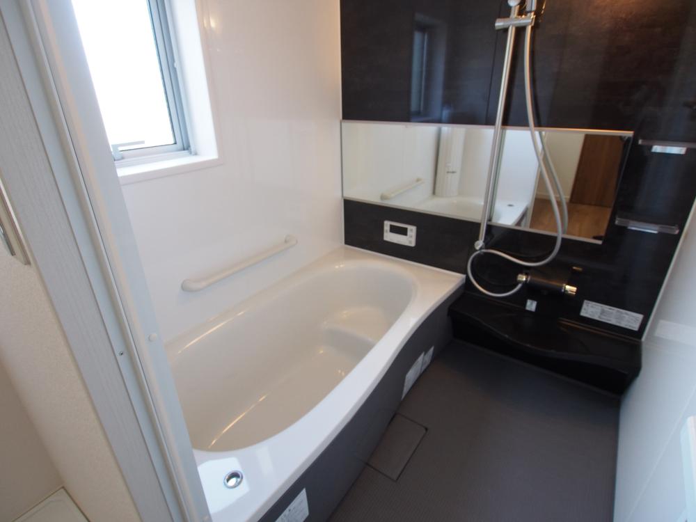 Bathroom. Indoor (10 May 2013) Shooting