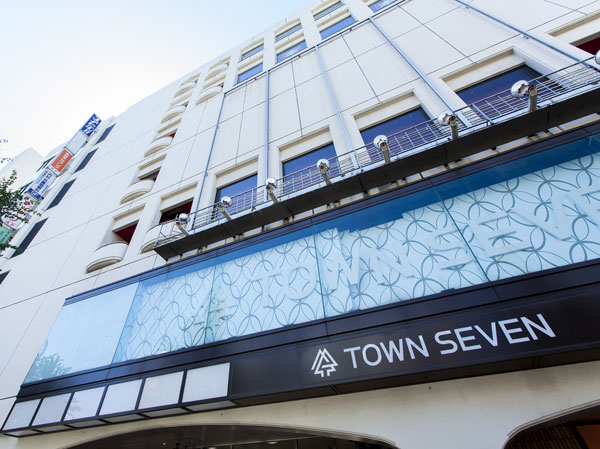 Surrounding environment. Ogikubo Town Seven (Station)