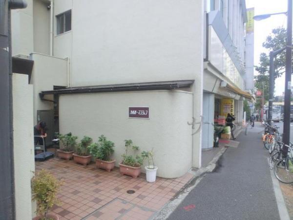 Local appearance photo