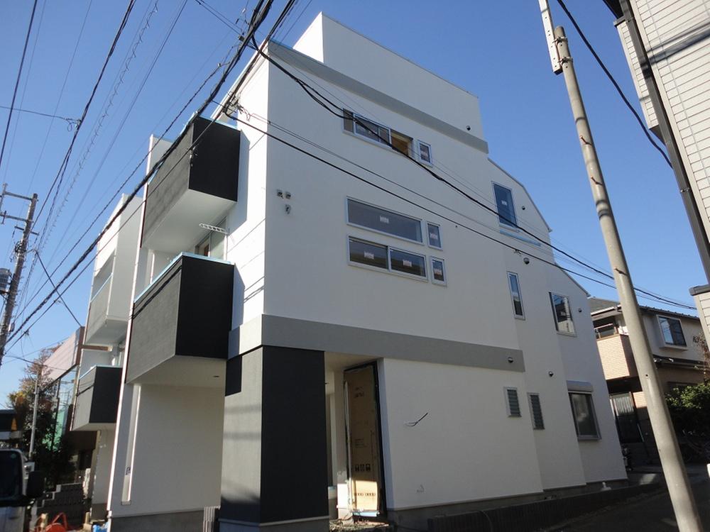 Local appearance photo