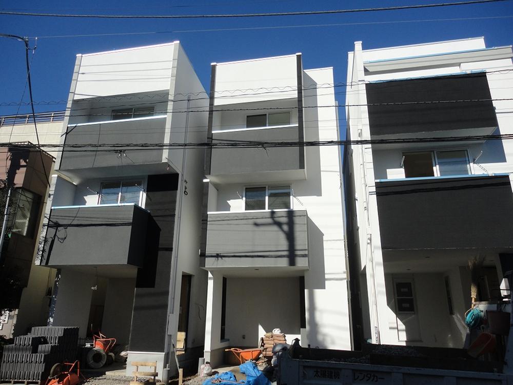 Local appearance photo